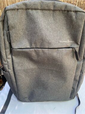 Victoria Tourist Laptop backpack